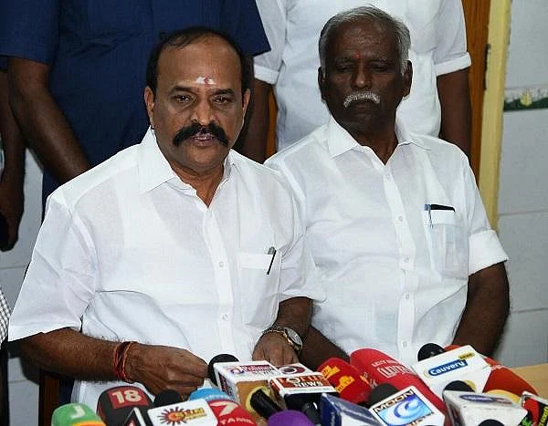 ராஜன் செல்லப்பா சர்ச்சைப் பேச்சு: அமைச்சர் கடம்பூர் ராஜூ பதிலளிக்க மறுப்பு!