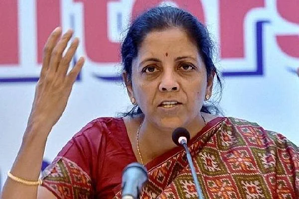 விற்பனைப் பிரதிநிதி, ஊடக வேலை, கட்சிப் பேச்சாளர், நிதியமைச்சர்... நிர்மலா சீதாராமன் புரொஃபைல்!