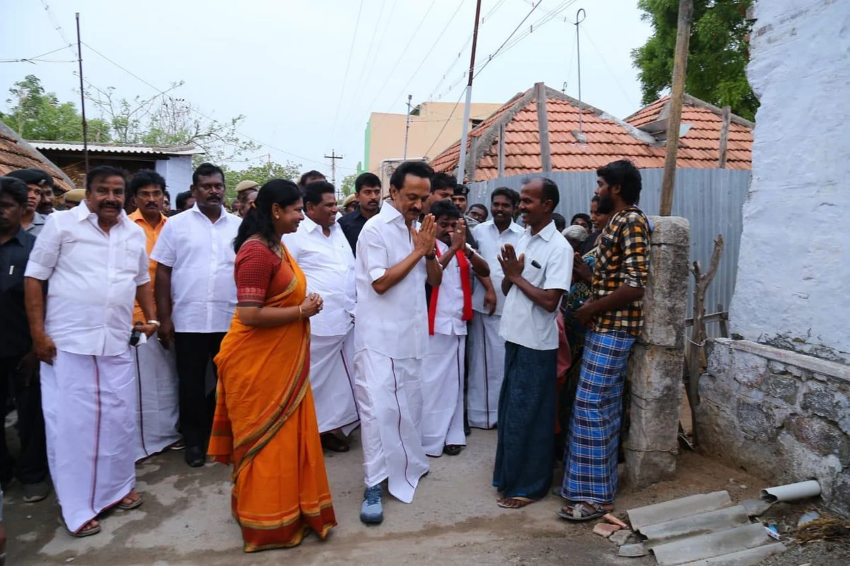 30 ஆண்டுகளுக்குப் பின் ஓட்டப்பிடாரத்தில் தடம்பதித்த தி.மு.க! - அ.தி.மு.க கோட்டை தகர்ந்த பின்னணி