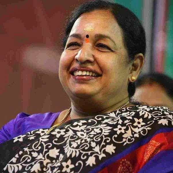``ஜெயலலிதாவின் 44% வாக்குகளை 18%ஆக குறைத்ததே எடப்பாடி அரசின் சாதனை!" - சி.ஆர்.சரஸ்வதி