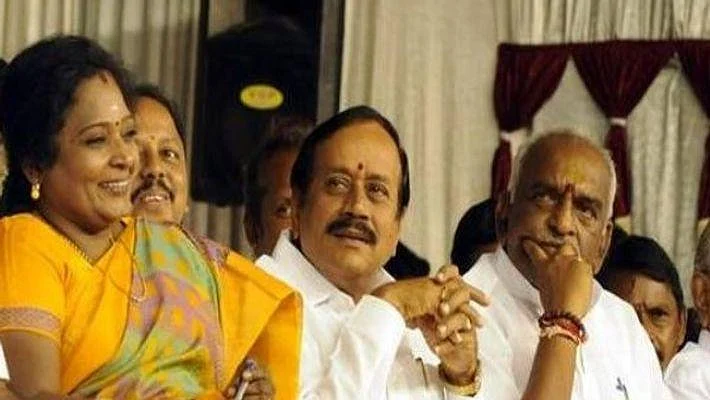 “அமைச்சர் பதவி அம்போ... அடுத்த பதவி எப்போ?” - டெல்லியை வட்டமிடும் பி.ஜே.பி புள்ளிகள்!