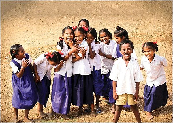 குழந்தைகள் மகிழ்ச்சியுடன் பள்ளிக்குச் செல்ல பெற்றோருக்கு 10 ஆலோசனைகள்! #VikatanInfographics