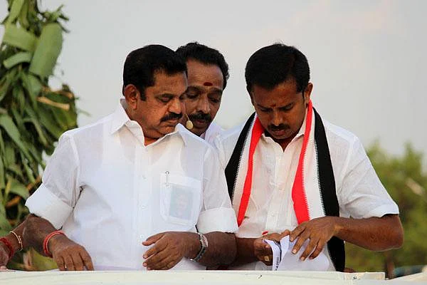 `செந்தில் பாலாஜி எப்படிப்பட்டவர்?' - பிரசாரத்தில் விவரித்த எடப்பாடி பழனிசாமி