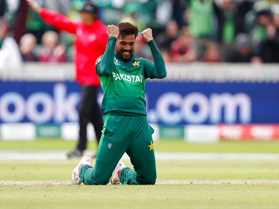 வார்னர் சதம்... அமிர் ஆர்ப்பரிப்பு... #AUSvPAK மேட்ச் பெஸ்ட் மொமன்ட்ஸ்!