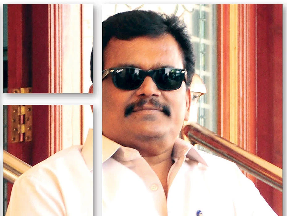 தங்க தமிழ்ச்செல்வன் வெளியேறியது ஏன்?