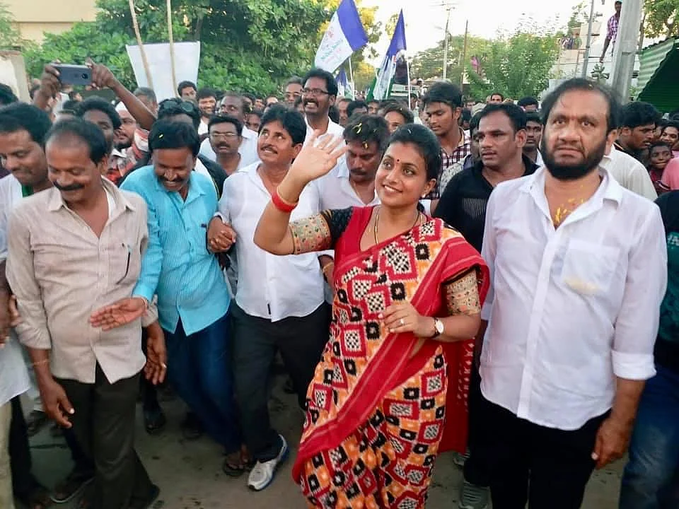 `நகரி நாயகி; சந்திரபாபு நாயுடுவின் சிம்ம சொப்பனம்!' - ஆந்திர அரசியலில் புயலைக் கிளப்பும் ரோஜா