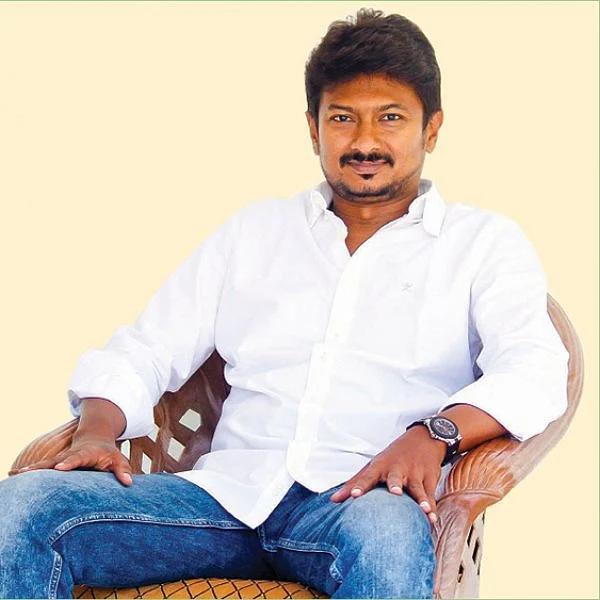 `டி.ஆர்.பாலு சீனியாரிட்டி உதயநிதிக்குப் பொருந்தாதா?!' - தொடர் தீர்மானங்களால் தகிக்கும் சீனியர்கள்