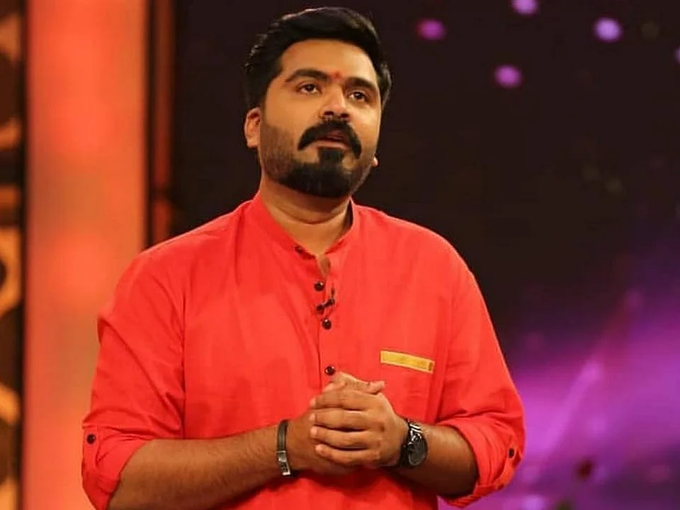 இயக்குநரை அலறவைக்கும் சிம்பு அண்ட் சகாக்கள்!