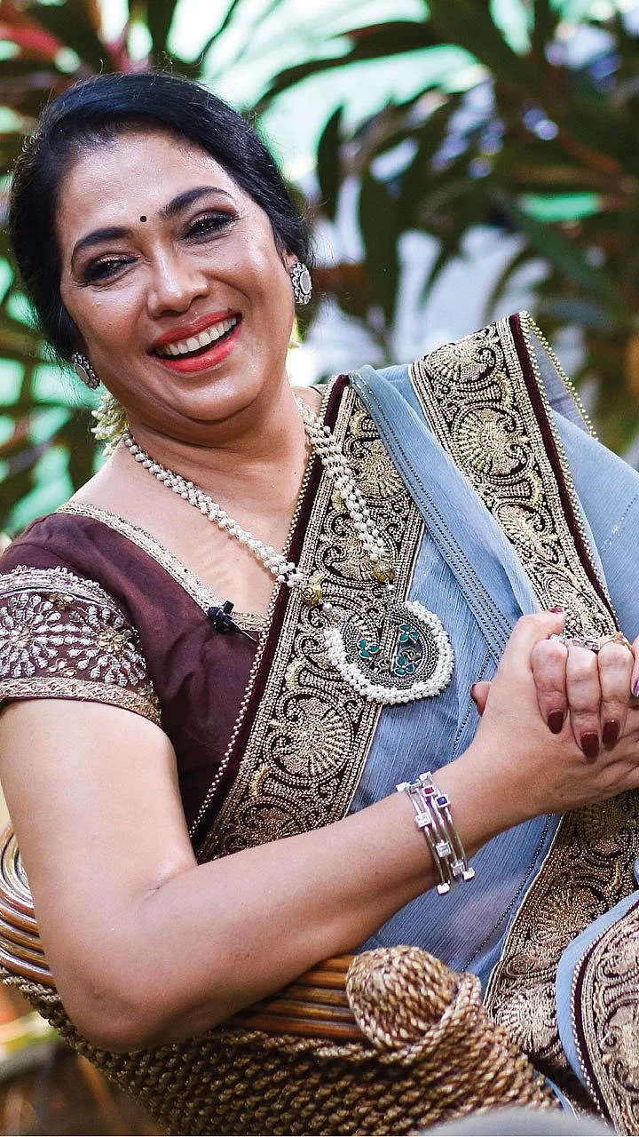 80’ஸ் எவர்கிரீன் நாயகிகள் - 11: குழந்தைத்தனமா கேள்வி கேட்பேன்... கடற்கரையில நண்டு பிடிப்பேன்! - ரேகா