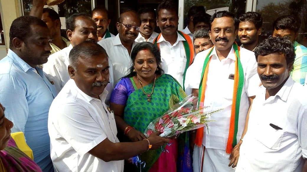 `2 ஜி வழக்கால் தூத்துக்குடி மக்கள் வருத்தப்படுவார்கள்'- தமிழிசை ஆவேசம்!