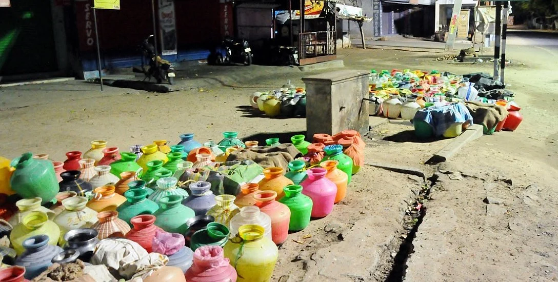 தண்ணீர்ப் பிரச்னை: சென்னையில் இருமடங்காகும் லாரித் தண்ணீர் விலை!