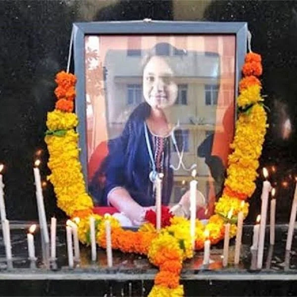 அனிதா முதல் பாயல் வரை... சபிக்கப்படும் பெண் கல்வி!