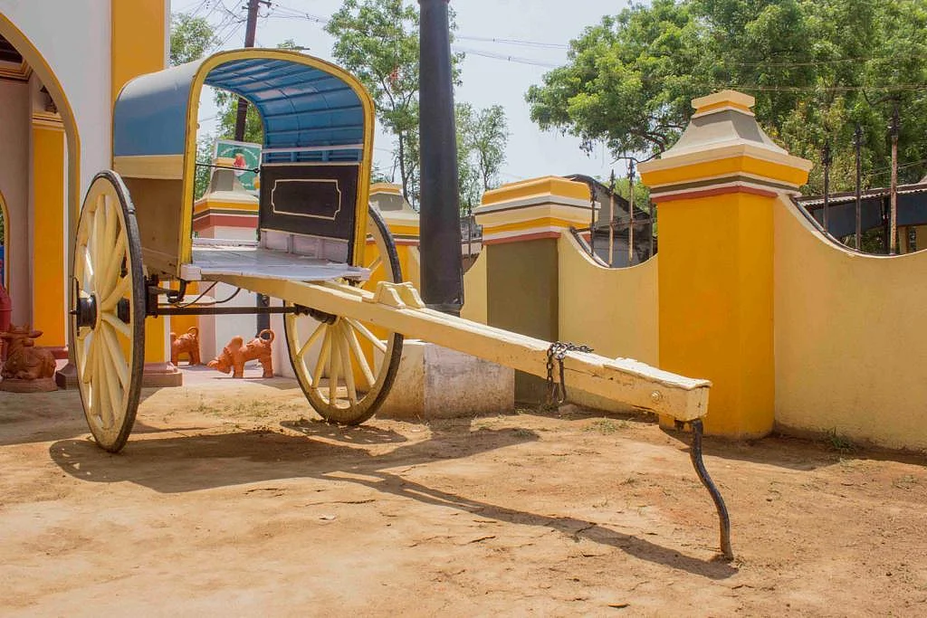 ஊறுகாய்கூட காசுதான்... பாரம்பர்யத்தை மீட்டெடுக்கும் தஞ்சை உணவகம்!