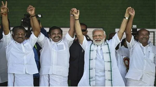 ``எம்.பி. மட்டும் ஆகவில்லை... எம்ப்ட்டியாகவும் ஆனேன்!'' - யாரைச் சொல்கிறார் ராமதாஸ்