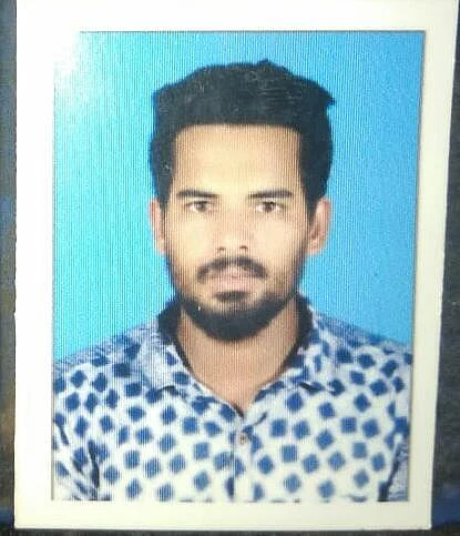 திடீரென பழுதான மோட்டார் - நடுக்கடலில் தத்தளித்த மீனவர்களை மீட்ட சரக்குக் கப்பல் ஊழியர்கள்!