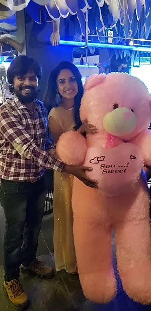 இந்திரன் வாங்கிக்கொடுத்த டெட்டிபியர்