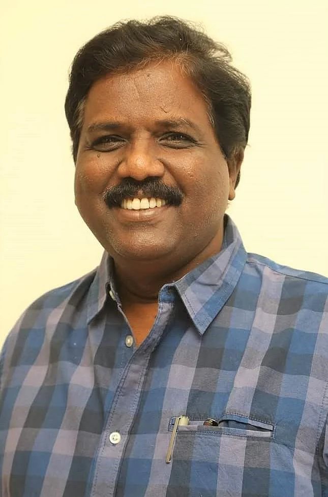 படிப்பு அரசியலுக்கு உதவுகிறதா... அரசியல்வாதிகளின் நச் பதில்கள்!