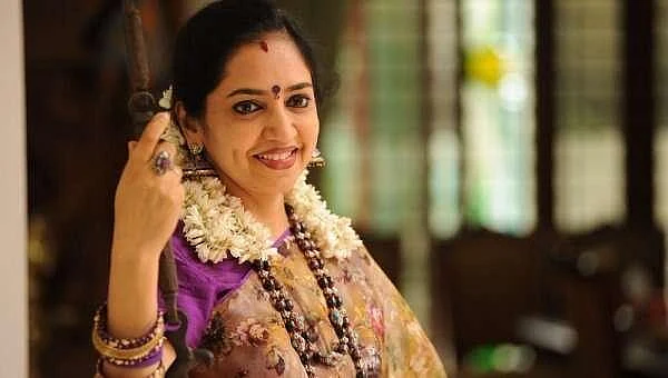 தென்சென்னையில் தமிழச்சி தங்கபாண்டியன் முன்னிலை! - அடுத்த இடத்தில் யார்?