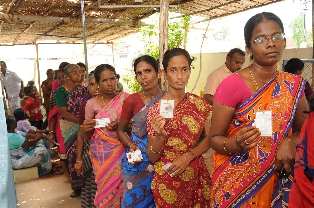 கடந்தமுறையை விடக் கூடுதலாக பதிவான 16 வாக்குகள்! - ஈரோடு மறு வாக்குப்பதிவு ரிப்போர்ட்