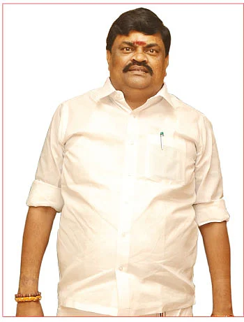 ‘கருத்து கந்தசாமி’ கமல்... ‘நாக்கு அவுட்’ ராஜேந்திர பாலாஜி!