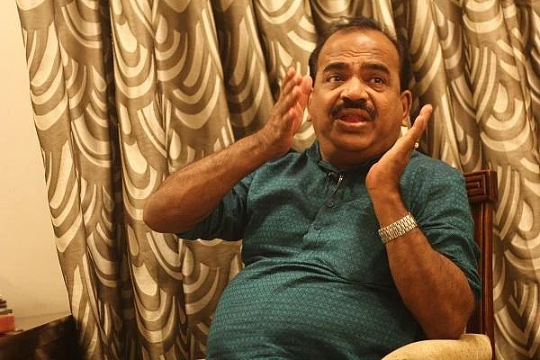 `எனக்குத் தெரிந்த நேசமணி..!'- வரலாற்றைச் சொல்லும் நாஞ்சில் சம்பத்