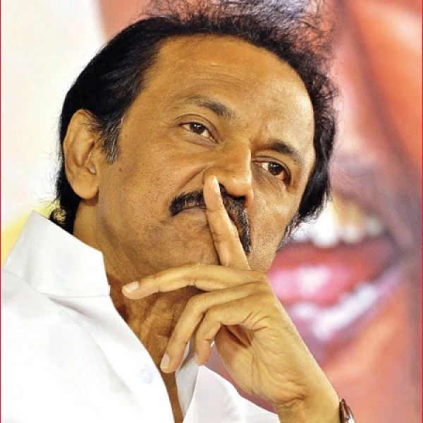 `இரண்டாண்டுகள் விட்டுப்பிடிப்போம்!’ - ஆட்சிக் கவிழ்ப்பு குறித்து தி.மு.க மனநிலை