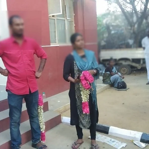 8 வருடக் காதலை ஒரே நொடியில் பிரித்த அம்மா! - சிறைக்கம்பி எண்ணும் காதலன்