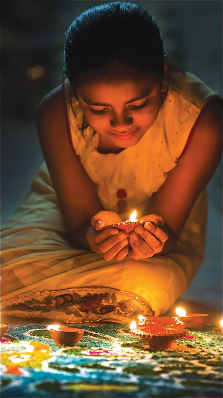 அறிவுசார்ந்த விஷயங்களைக் கற்றுக்கொடுக்க வேண்டிய வயது! - ஆனந்தம் விளையாடும் வீடு - 26