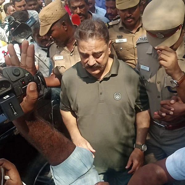 ``தமிழகத்தில் எந்த மொழியைத் திணித்தாலும் கண்டிப்போம்!" - கமல்ஹாசன் பேட்டி!