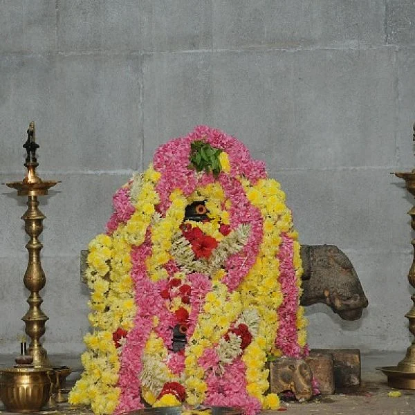 தொழிலில் வெற்றியையும் செல்வச் செழிப்பையும் அருளும் சஸ்திர பந்தம்... பாம்பன் சுவாமிகள் குருபூஜை தினப் பகிர்வு!