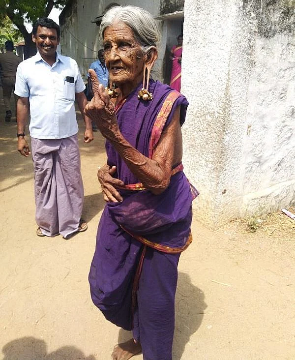 `நல்லவங்களுக்கு ஓட்டுப்போட்டேன்!’ - 101 வயது மூதாட்டி அசத்தல் பேட்டி