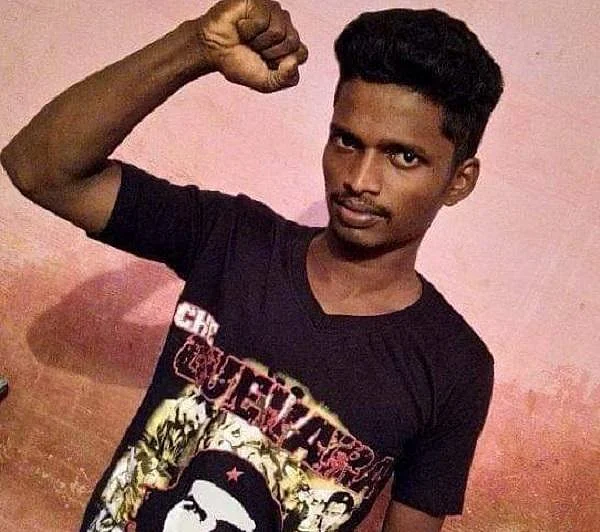 `புல்லுக்கட்டு உரசியதால் விரோதம்; பழிக்குப் பழி' - நெல்லையில் ஓட ஓட வெட்டிக் கொல்லப்பட்ட இளைஞர்!