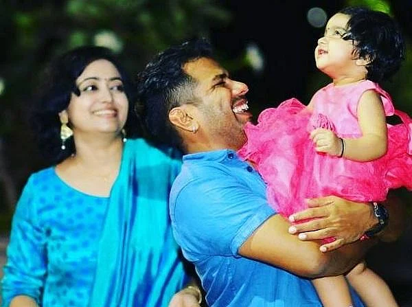 செப் 25-ம் தேதி என்ன நடந்தது, யார் காரை ஓட்டியது? - மர்ம முடிச்சுகளால் சூழப்பட்டுள்ள பாலபாஸ்கர் மரணம்!