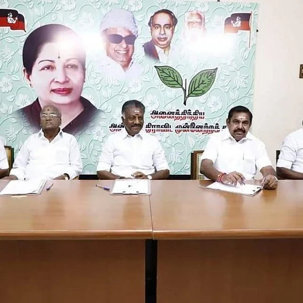 வெடிக்காத ஒற்றைத் தலைமை சர்ச்சை!- அ.தி.மு.க கூட்டத்தில் என்ன நடந்தது?