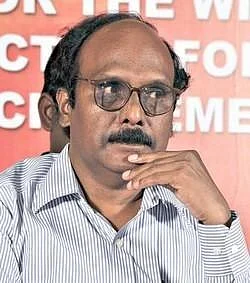 நீட் தேர்வில் வெற்றி பெற்றது 2,500 பேர்; ஆனால், 10 பேருக்கு மட்டும் சீட்! - வேதனையில் அரசுப் பள்ளி மாணவர்கள்