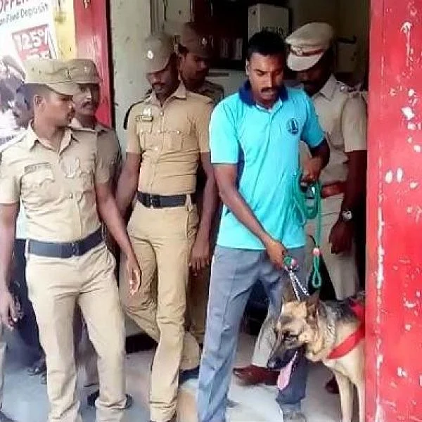 `பூட்டையும் உடைக்கல, துளையும் போடல!'- கதிகலங்க வைத்த வடமாநிலக் கொள்ளையர்கள்