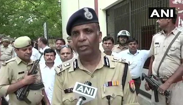 `மிரட்டிட்டு இருந்தாங்க; இப்போ இப்படி பண்ணிட்டாங்க' - உ.பி பார் கவுன்சில் தலைவர் கொல்லப்பட்ட பின்னணி!