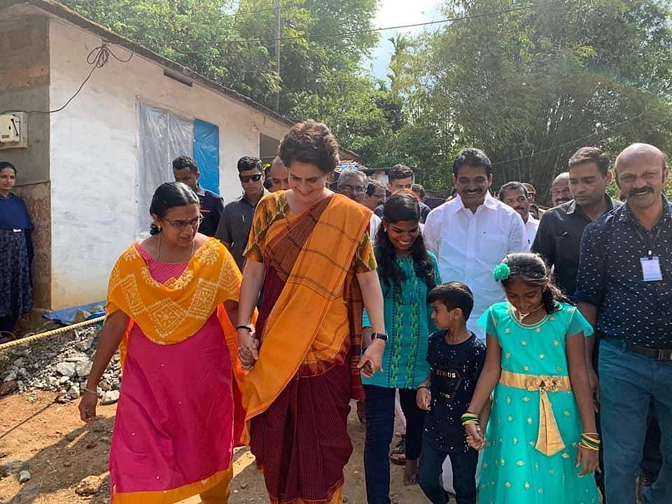 ‘பிரியங்கா முதல்வரானால்தான் எங்கள் பலம் தெரியும்’ - காங்கிரஸுக்கு நிர்வாகிகள் வேண்டுகோள்