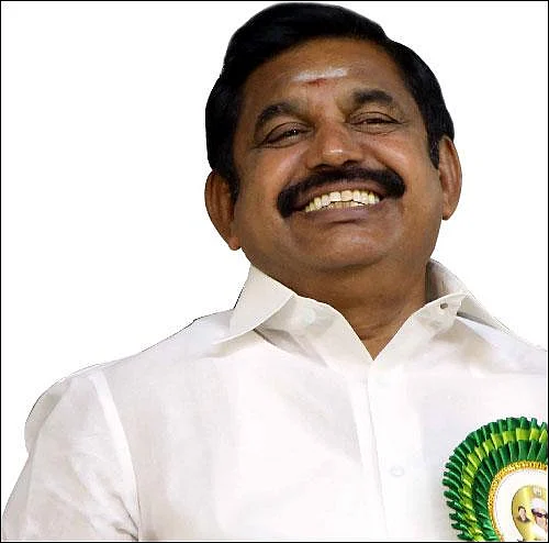 கான்ட்ராக்டர் நேசமணி முதல் கார்ல் மார்க்ஸ்வரை - தட்டித் தூக்கும் தமிழ் ட்விப்ஸ்