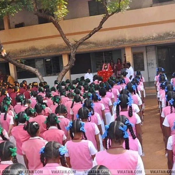 ‘தமிழகத்தில் மிகப் பெரிய போராட்டம் வெடிக்கும்’! - மும்மொழிக் கொள்கைக்கு வலுக்கும் எதிர்ப்பு