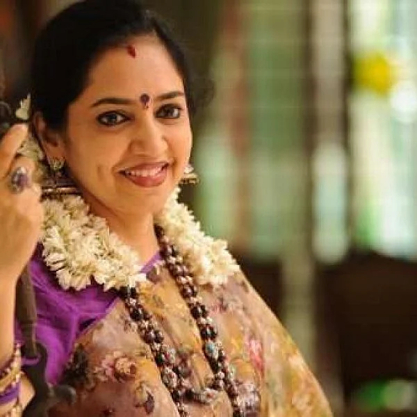 தென்சென்னையில் தமிழச்சி தங்கபாண்டியன் முன்னிலை! - அடுத்த இடத்தில் யார்?