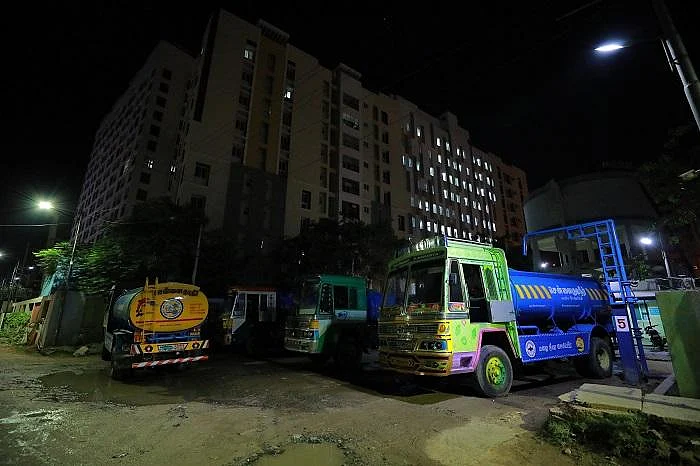 `மிரட்டும் தண்ணீர்ப் பஞ்சம்... காலியாகும் அப்பார்ட்மென்ட்கள்!' - சிக்கலில் சென்னை OMR சாலை