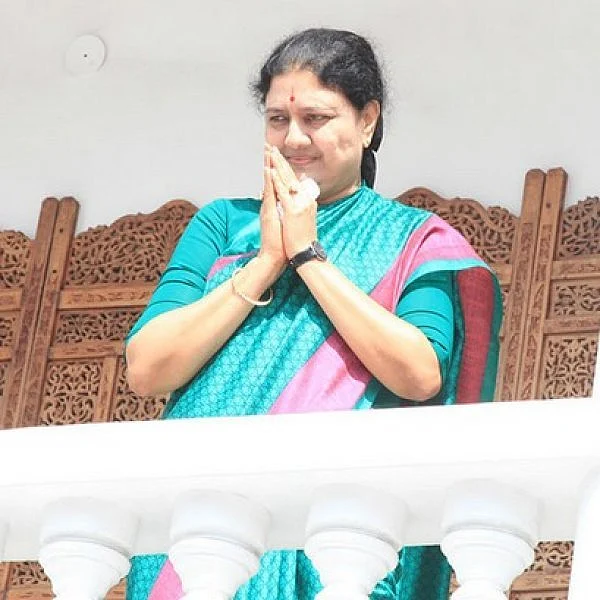 `சிறையிலிருந்து வெளிய வந்ததும் பார்த்துக்கறேன்!' - ஜெய் ஆனந்த்துக்கு உறுதி கொடுத்த சசிகலா