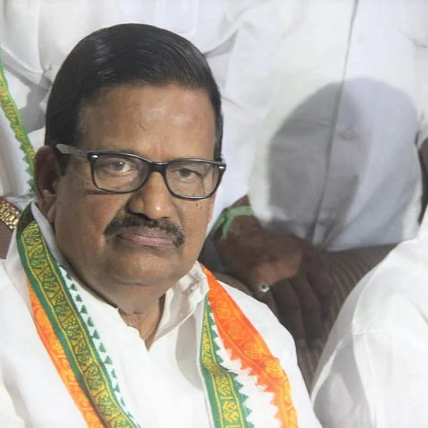 `லேப்டாப் கொள்முதலில் ரூ.300 கோடி ஊழல்?’ - முதல்வர் மீது கே.எஸ் அழகிரி குற்றச்சாட்டு