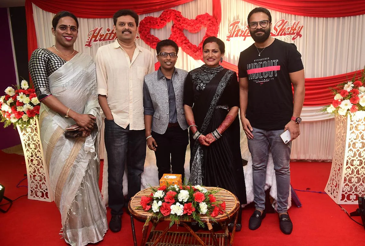 ''அவர்தான் காதலைச் சொன்னார்... கல்யாணம் பண்ணிகிட்டோம்'' - கேரளாவின் இரண்டாவது திருநங்கை - திருநம்பி இணையர்!