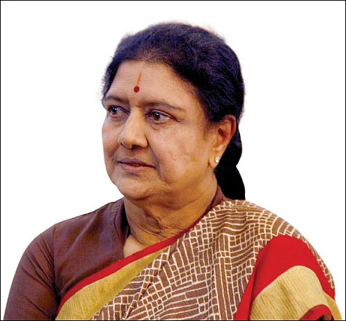“சின்னம்மா தலைமையில் அ.தி.மு.க!” - சசிகலா ஆதரவாளர்களின் புதுக்கணக்கு!