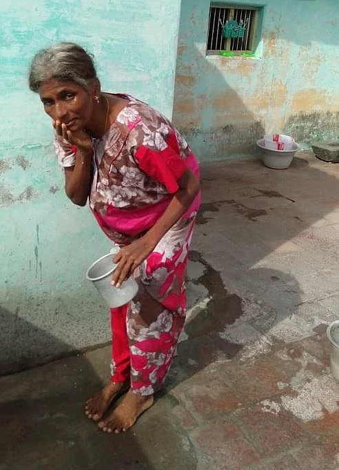 ``ஒரு நாளைக்கு 300 ரூபாய்... அதைக்கூட கட்ட முடியாம தவிக்கிறேன்!" - `நாப்கின்' வள்ளி #FollowUp