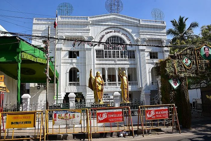 24 மணி நேரத்தில் அ.தி.மு.க தலைமை வெளியிட்ட அடுத்த அதிரடி உத்தரவு!