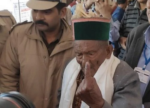 '102 வயது, 17 நாடாளுமன்ற, 14 சட்டமன்றத் தேர்தல்களில் வாக்குப்பதிவு! - அசத்தல் முதியவர்