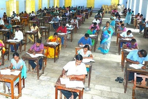 `தற்காலிக சான்றிதழ்தான் வழங்கப்படும்!’ - ஆசிரியர் தகுதித்தேர்வு விவகாரத்தில் உயர் நீதிமன்றம் உத்தரவு